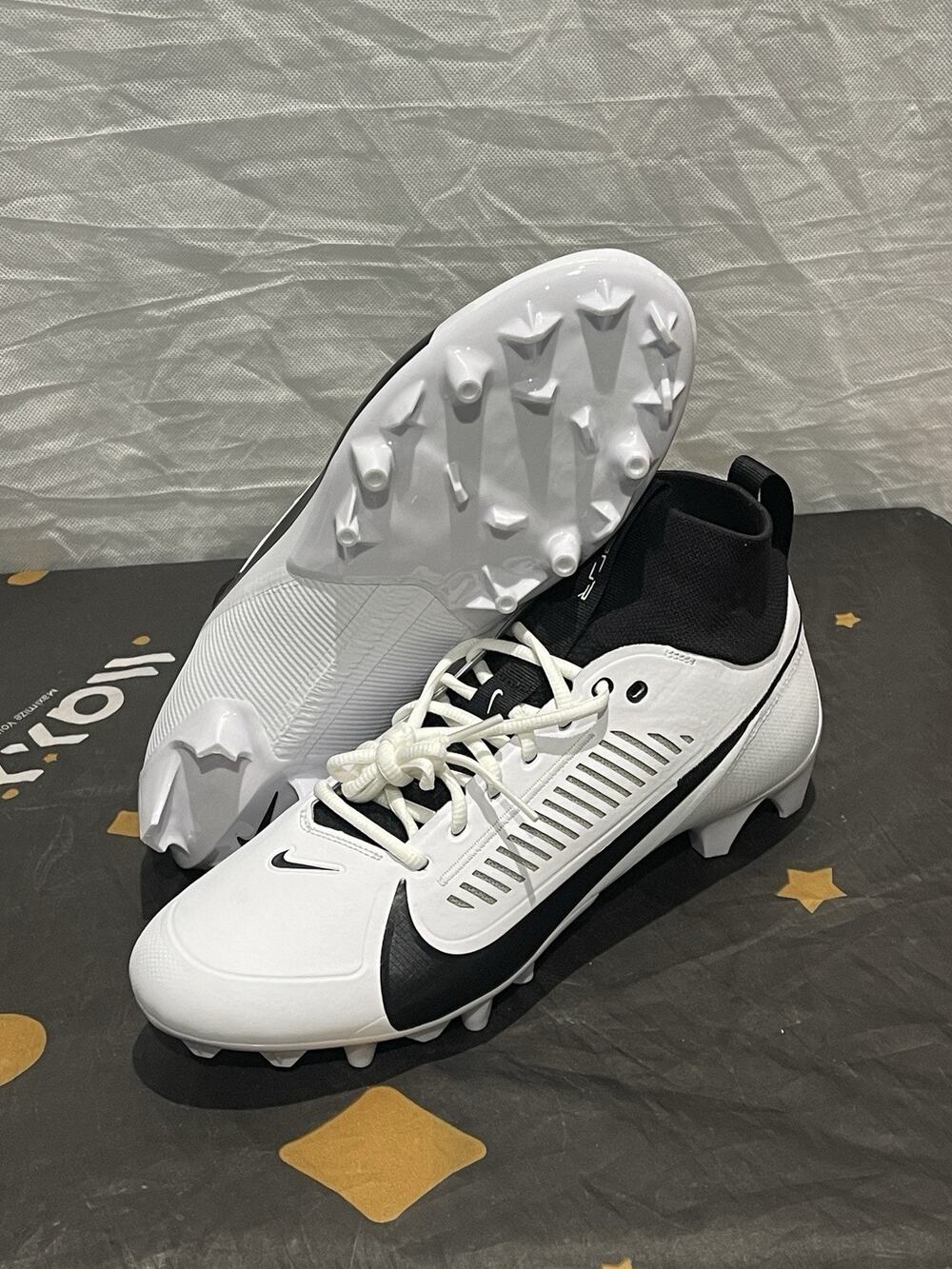 New Men’s 11.5 Nike Football Cleats White Black Vapor Edge Pro 360 2 FZ4267-100